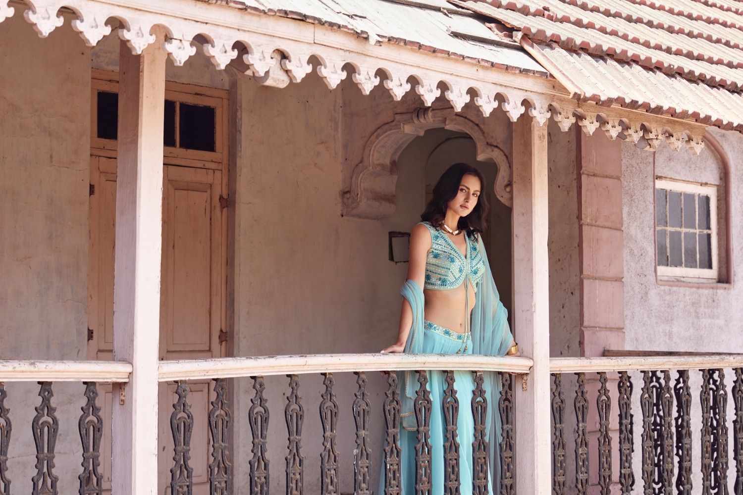 Beautiful Hand Embroidered Stylish Indo-Western IWJ0026